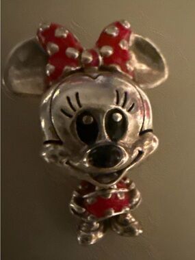 Minnie Mouse Red Bow Silver Charm Pandora